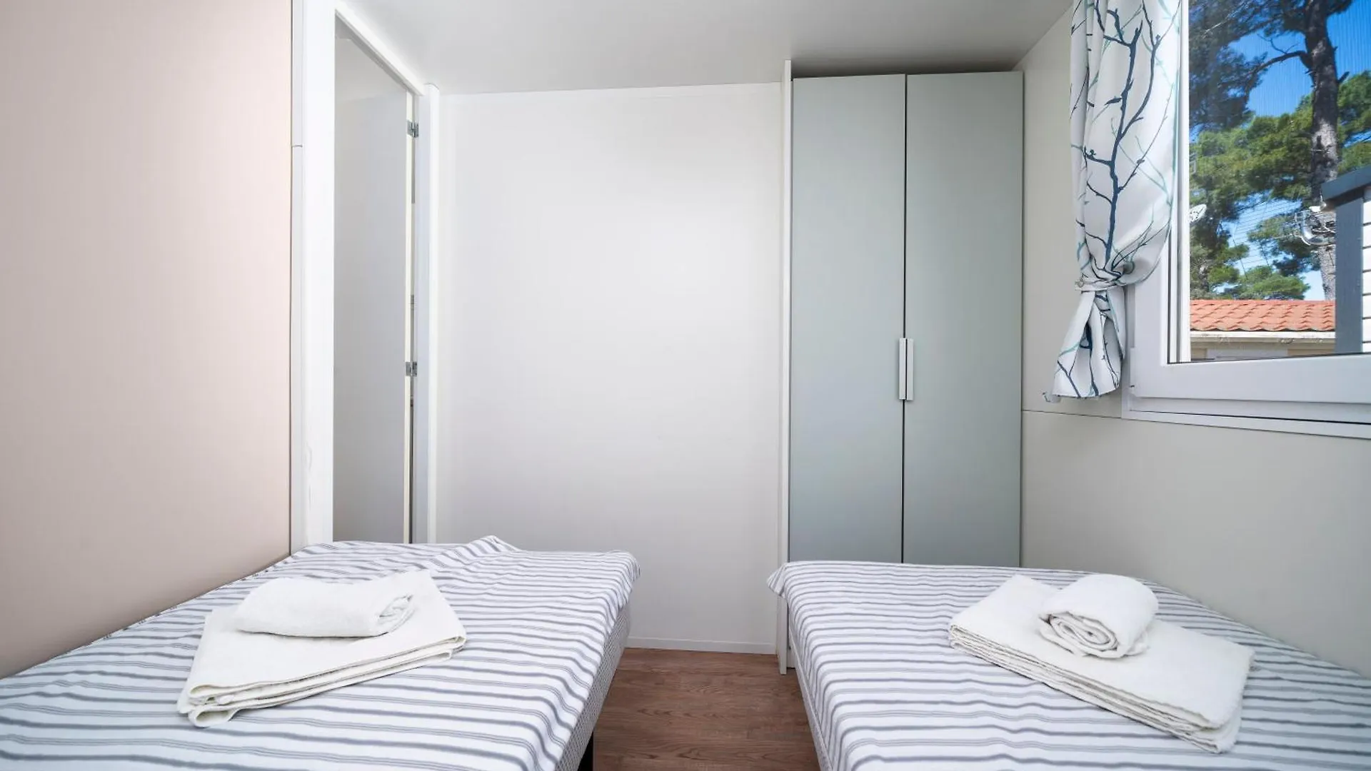 Campsite Azura Mobile Home, Biograd Na Moru Croatia