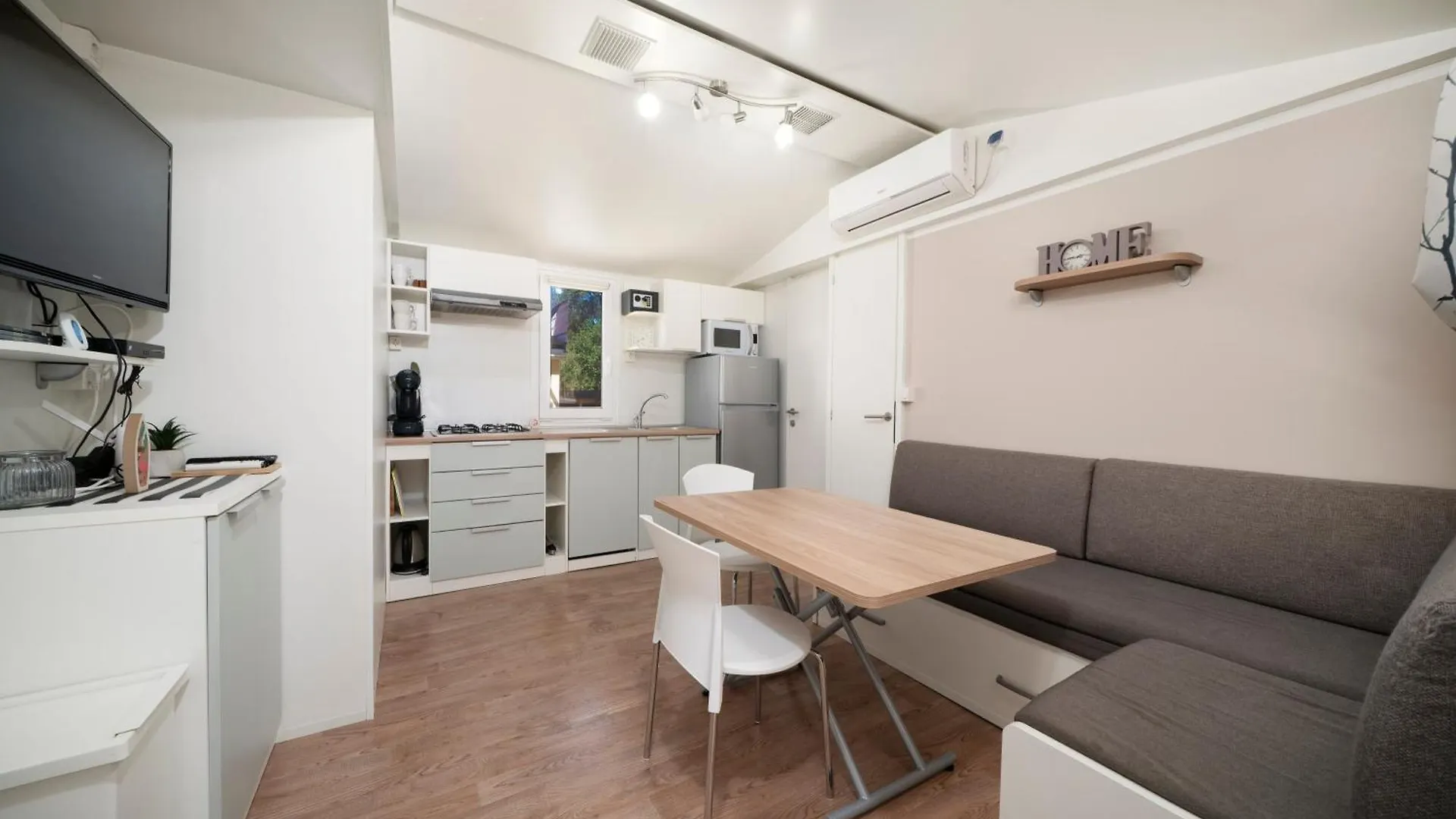 Azura Mobile Home, Biograd Na Moru 0*,  Chorvatsko